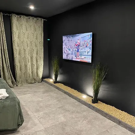 & Exotic - Balneo - Sauna - Parking Apartment *