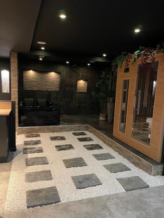 & Exotic - Balneo - Sauna - Parking Appartement